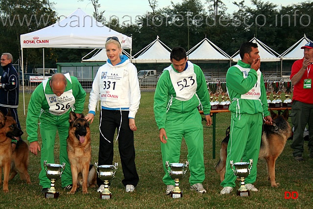 005.jpg - Giovanissimi maschi: 4 Speranza Kimon, Luigi Nobili, Vicky con il pettorale sbagliato (presentava Nanno Arlett,6 Speranza), 7 Speranza Ghandy di Cariddi