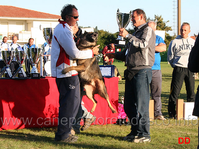 mauro-frison-con-y-polo-aus-der-konigshole-8-classificati.jpg - Mauro Frison con Y Polo aus der Konigshole 8 classificati