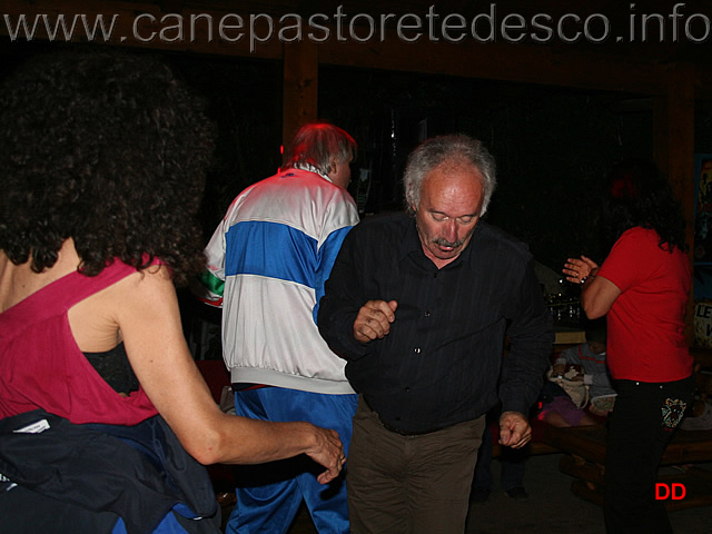 089.jpg - Ho visto cose che voi umani....il popolo SAS si scatena nelle danze