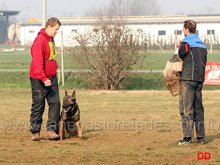 florian steinbacher con major friesenklippe