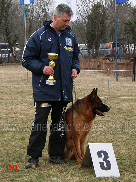 122.jpg - Sergio Lippiello con il suo Jago 3 in giovanissimi