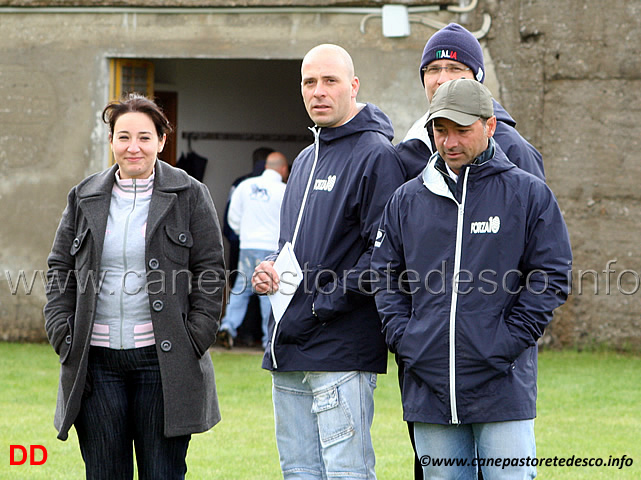 253.jpg - il Presidente SAS Lamezia Terme Antonio Amendola e parte dello staff