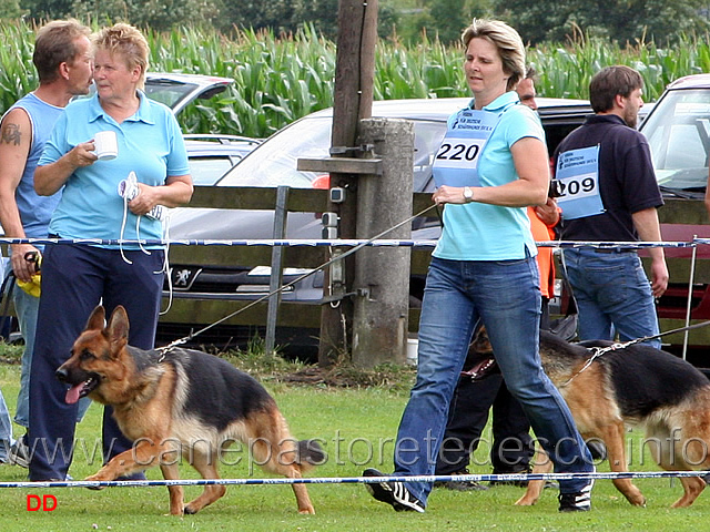 075.jpg - Secondo gruppo. Nelli von Haus Wendl (SG36)