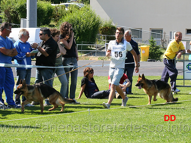 giovani-femmine-03.jpg - Iuma degli Iapigi e Kaika dei Templari
