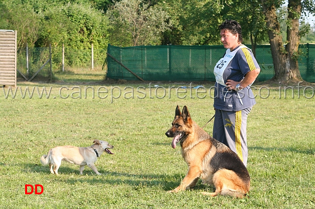 antonella-niccolini-con-lady-di-turboland.jpg - Gara di attacchi. Antonella Niccolini con Ledy (e l'immancabile Bibi)