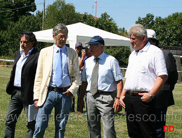 giudici-e-aspiranti-allievi.jpg - Giudici e aspiranti allievi giudici in ring