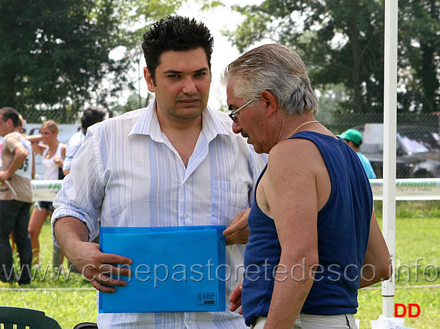 l-assistente-di-ring-nazzareno-boscia-con-il-mitico-michele-giannetta.jpg - L'assistente di ring Nazzareno Boscia con il mitico Michele Giannetta