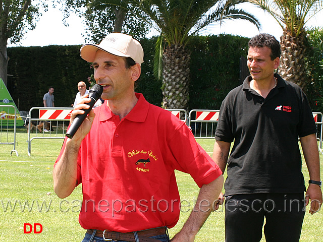 olimpio-ciciriello-frabrizio-bianco.jpg - Il Responsabile Regionale Giovani Olimpio Ciciriello e, sullo sfondo, il Presidente SAS William Carmiano Fabrizio Bianco 