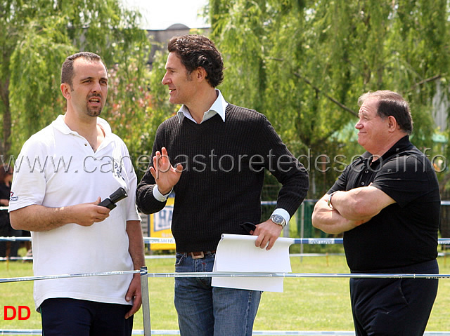 179.jpg - Fabio Mazzasette, Stefano Galastri, Graziano Riccomi....commentano le classi a bordo ring